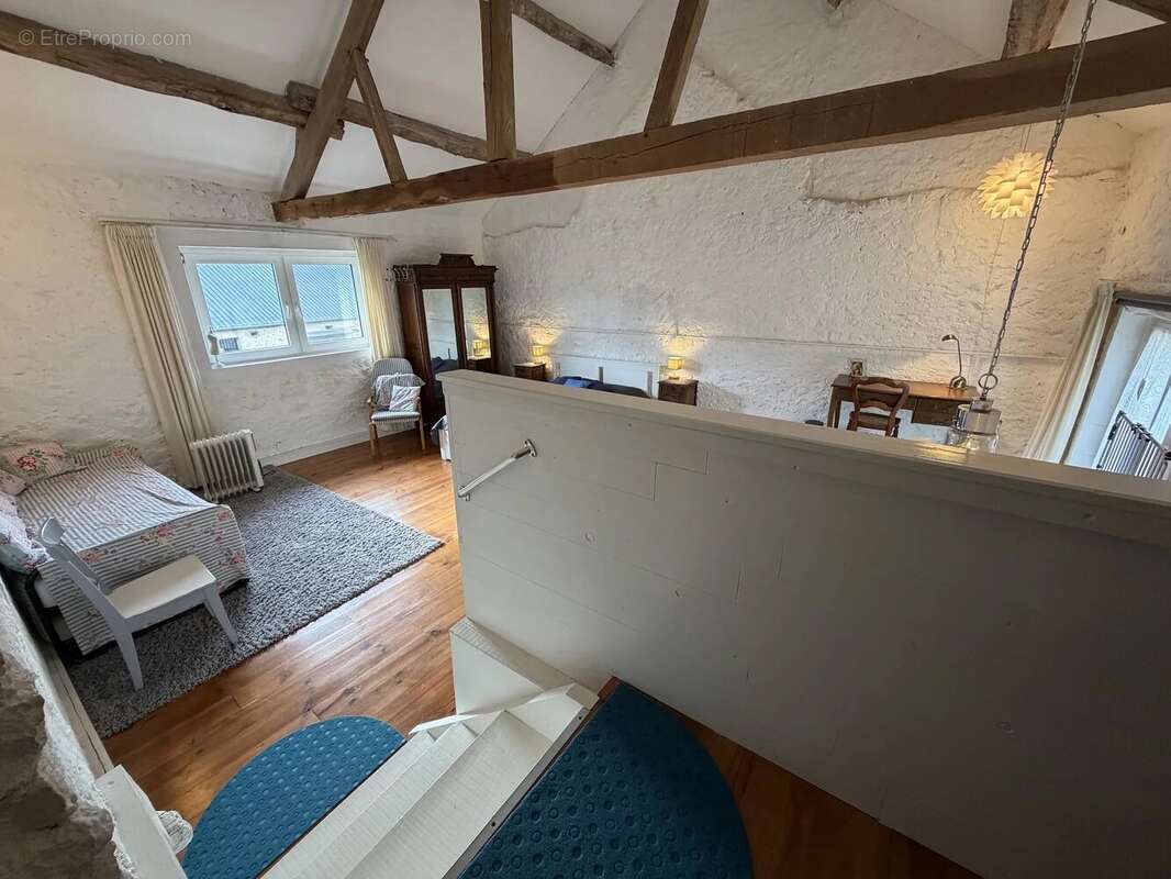 Maison à MONTIGNY-EN-MORVAN