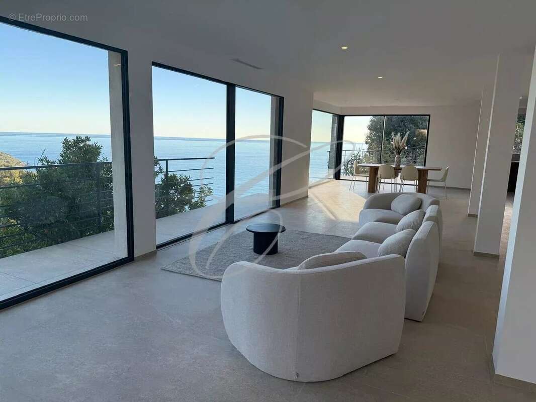 Maison à ROQUEBRUNE-CAP-MARTIN