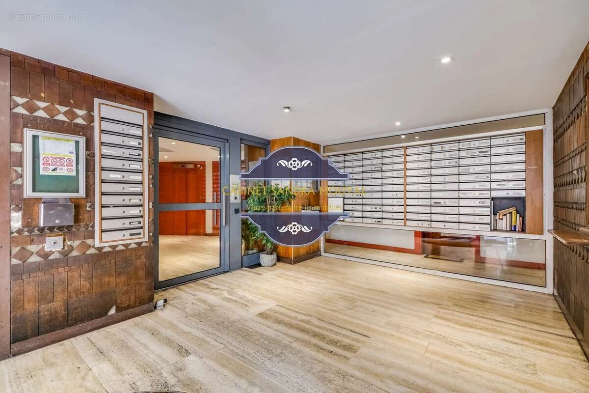 OFFRE ACCEPTEE EXCLUSIVITE - PARIS XIXème - Allée des Eiders - 2 pièces  avec Parking 48,20 m2  - 325 000 euros - photo 2