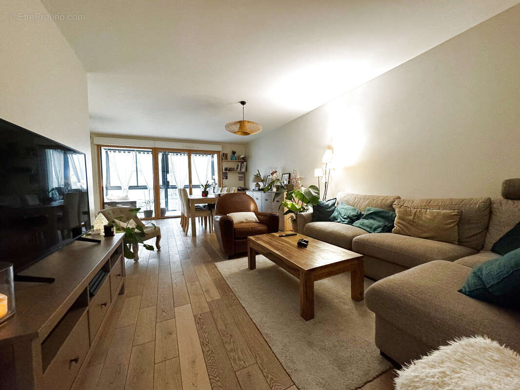 Appartement à LOUVRES