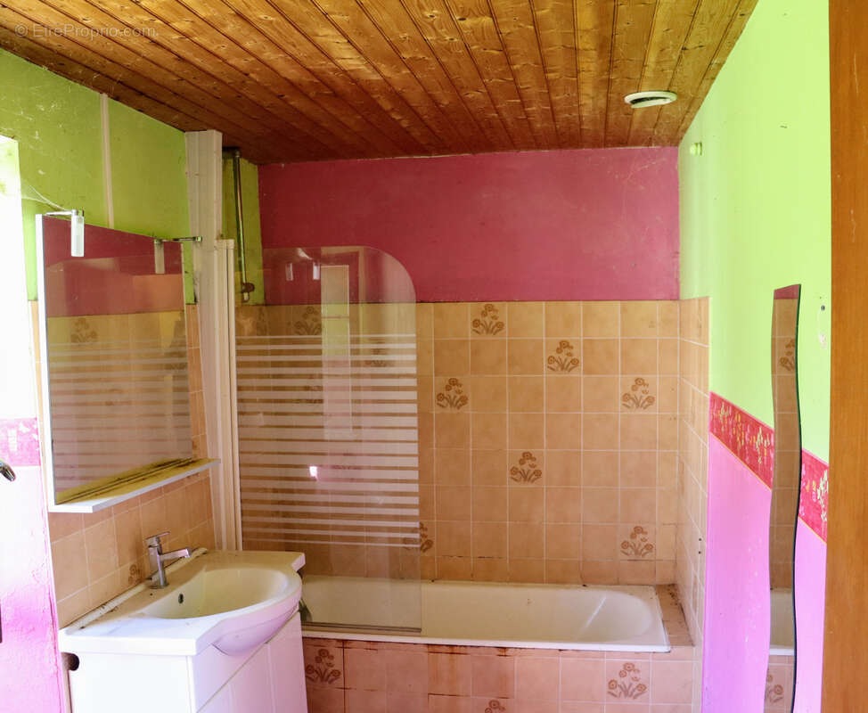 Maison à PRESSIGNAC