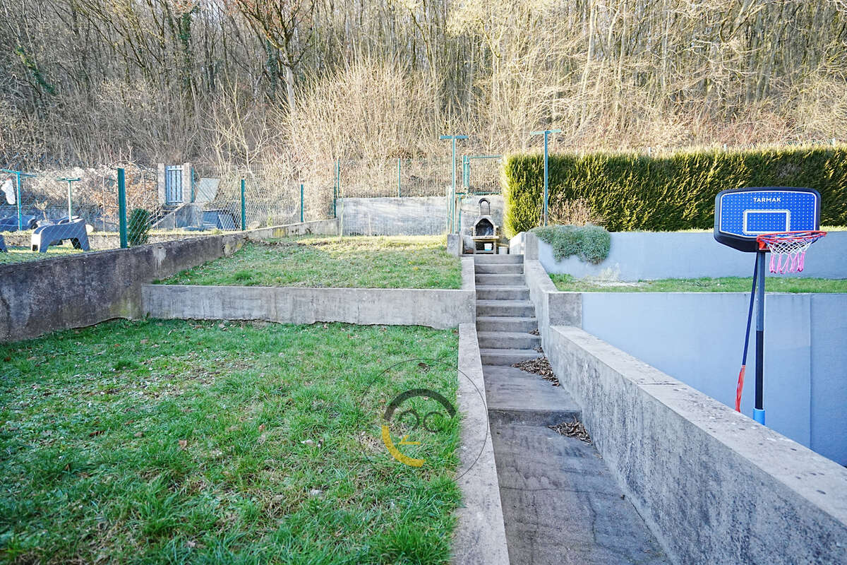 Maison à SAULNES