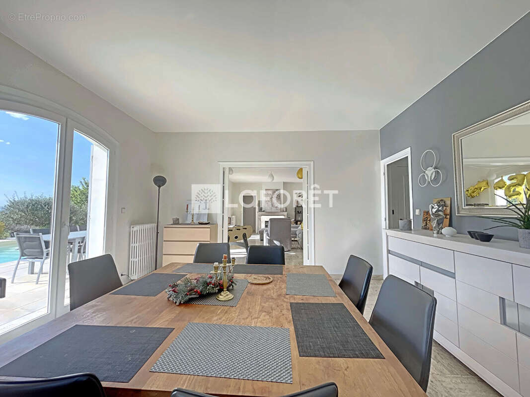 Maison à LA FOUILLOUSE