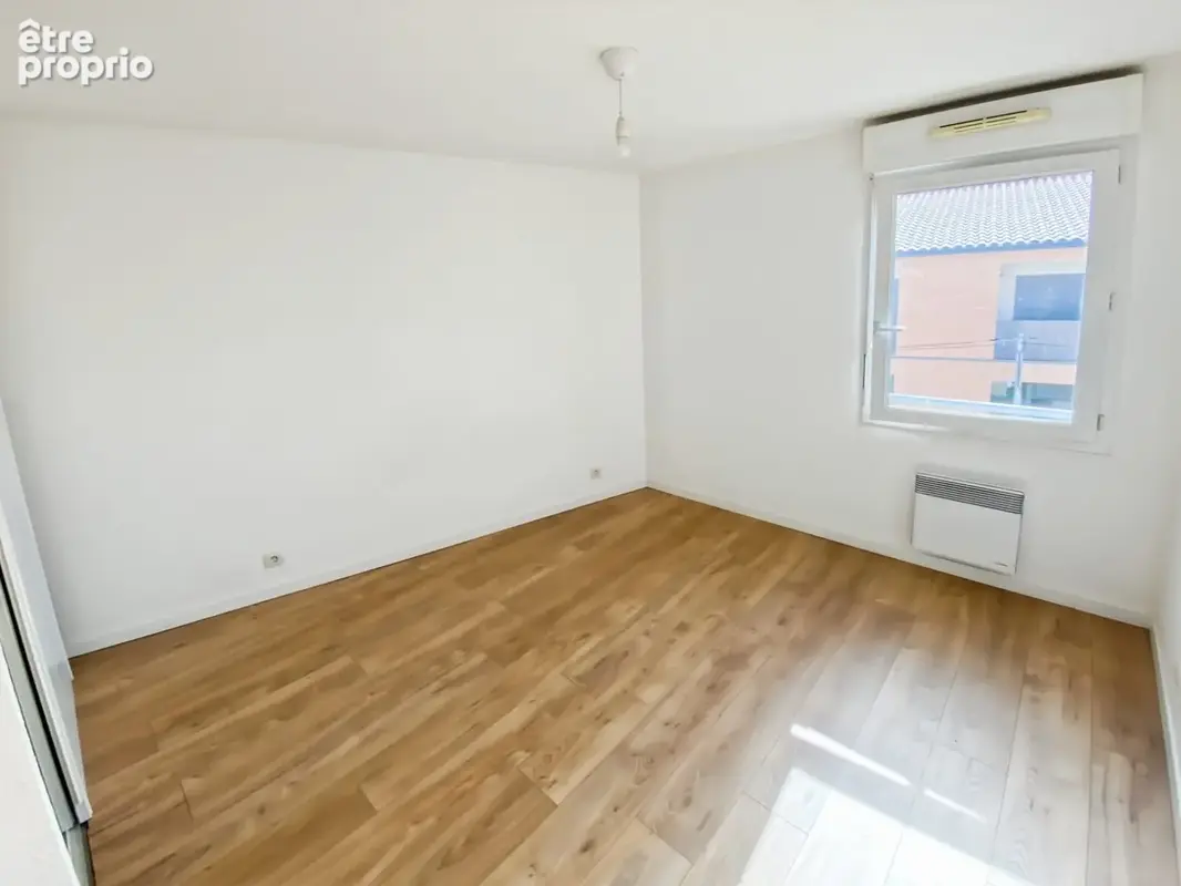 Appartement 64 m² à Castelginest  - photo 7