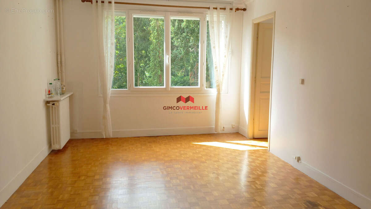 Appartement à BOUGIVAL