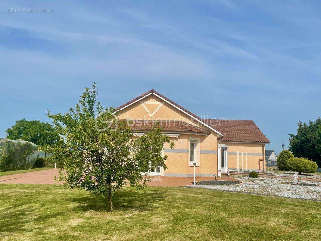 Maison à ROUSSY-LE-VILLAGE