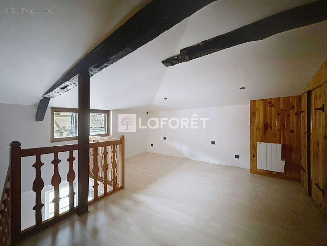 Appartement à CHATILLON-SUR-CHALARONNE