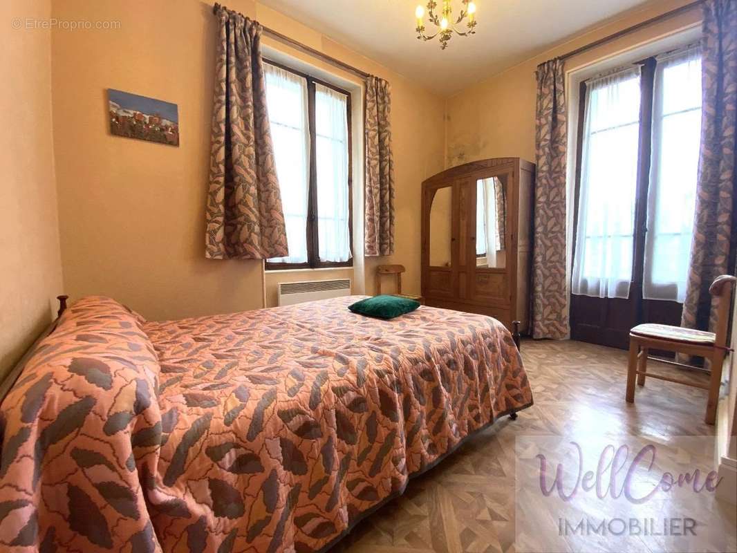 Appartement à AIX-LES-BAINS