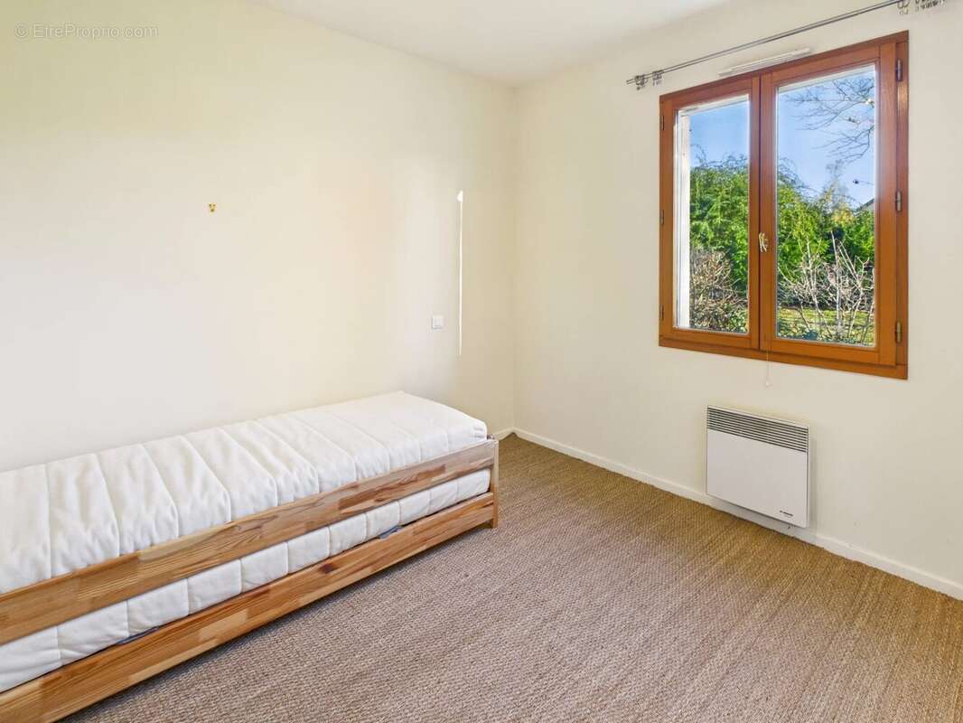 Maison à MONTAIGU-DE-QUERCY