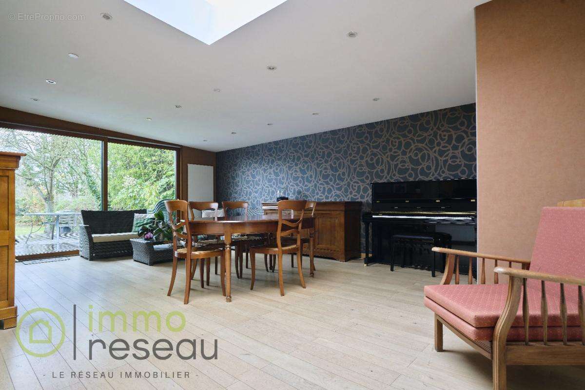 Maison à LA CHAPELLE-D&#039;ARMENTIERES