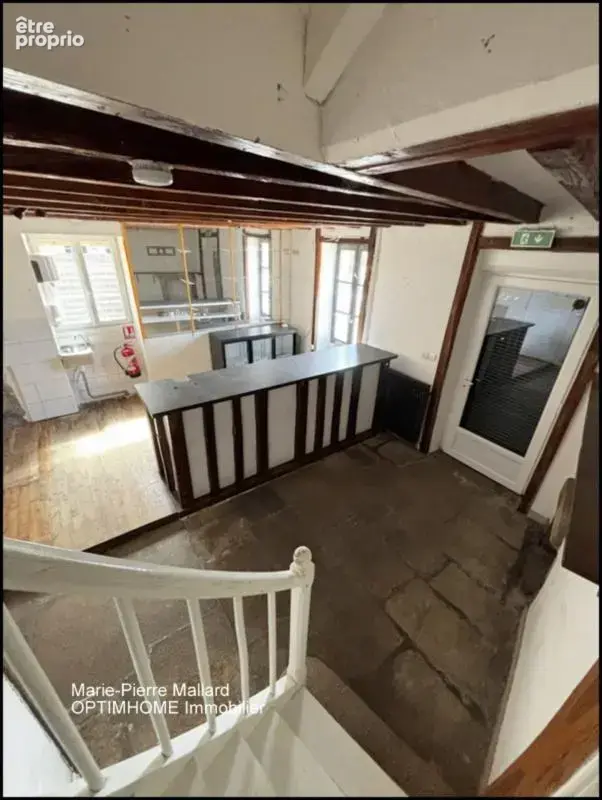 Une belle bâtisse en pierre au cœur d’un village creusois à SOUBREBOST (23) - photo 6