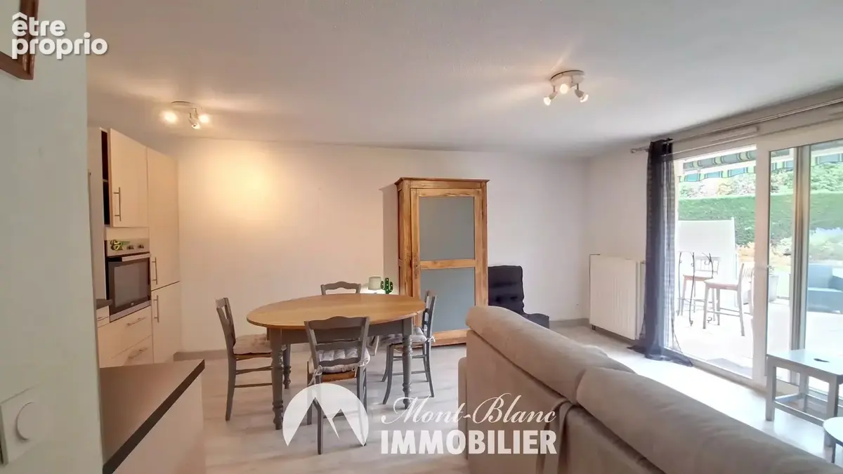 Studio en rez-de-jardin avec terrasse et jardin privatif – Sallanches - photo 4