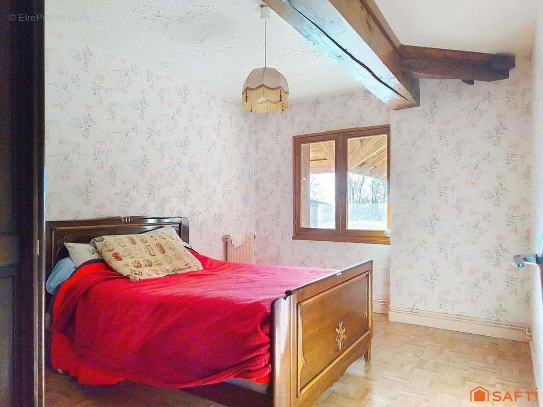 Maison 244 m² à Lescheroux  - photo 7