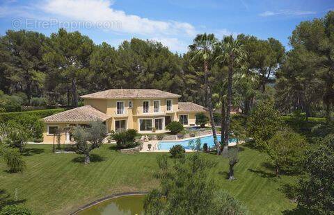 Maison à MOUGINS