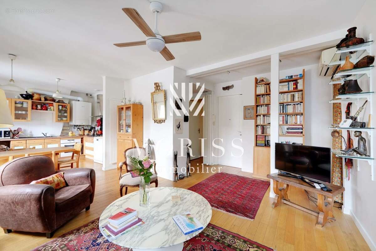 Appartement à PARIS-18E