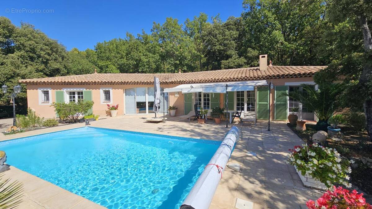 Maison à CALLAS