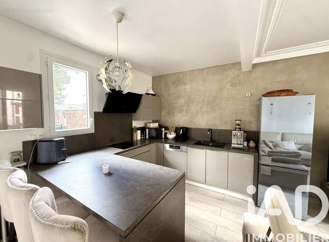 Photo 3 - Maison à SAINT-DENIS