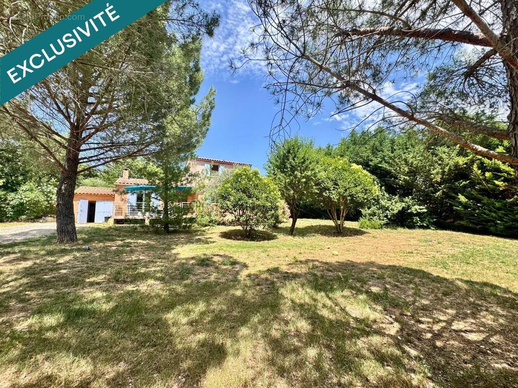 Photo 1 - Maison à LA BASTIDE-DES-JOURDANS