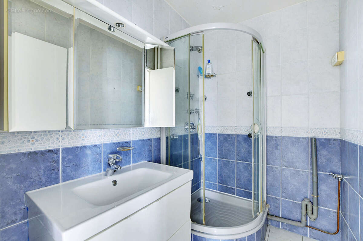 Appartement à PARIS-19E