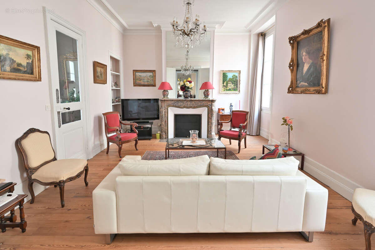 Appartement à BORDEAUX