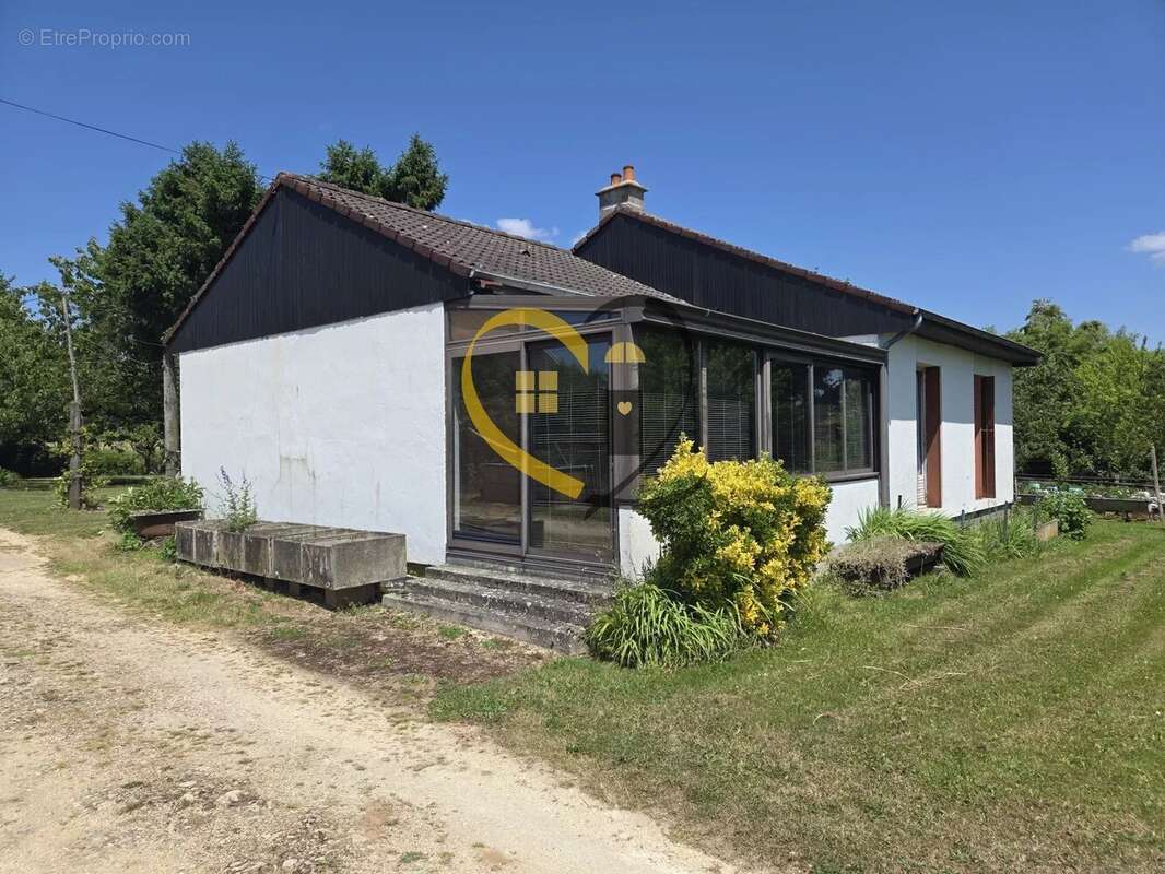 Maison à MENETOU-SALON