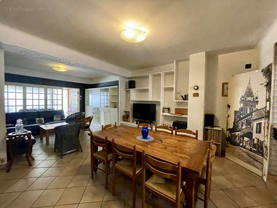 Maison à VIC-EN-BIGORRE