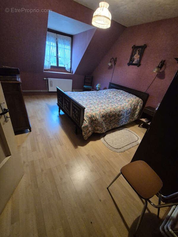 Maison à CREPY