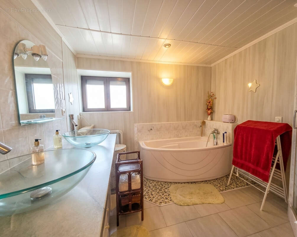 Maison à MONFLANQUIN