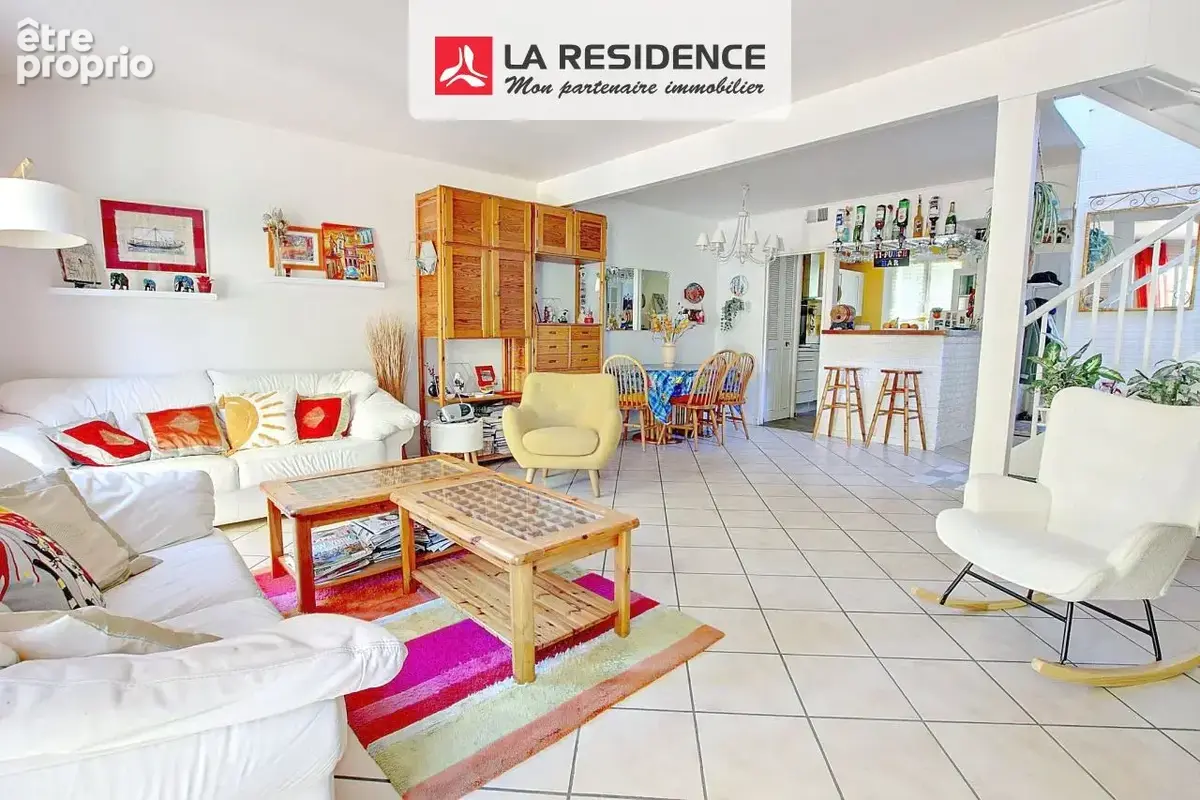 Maison 5 pièces 108 m² à vendre à Le Mesnil-Saint-Denis (78320) - photo 2