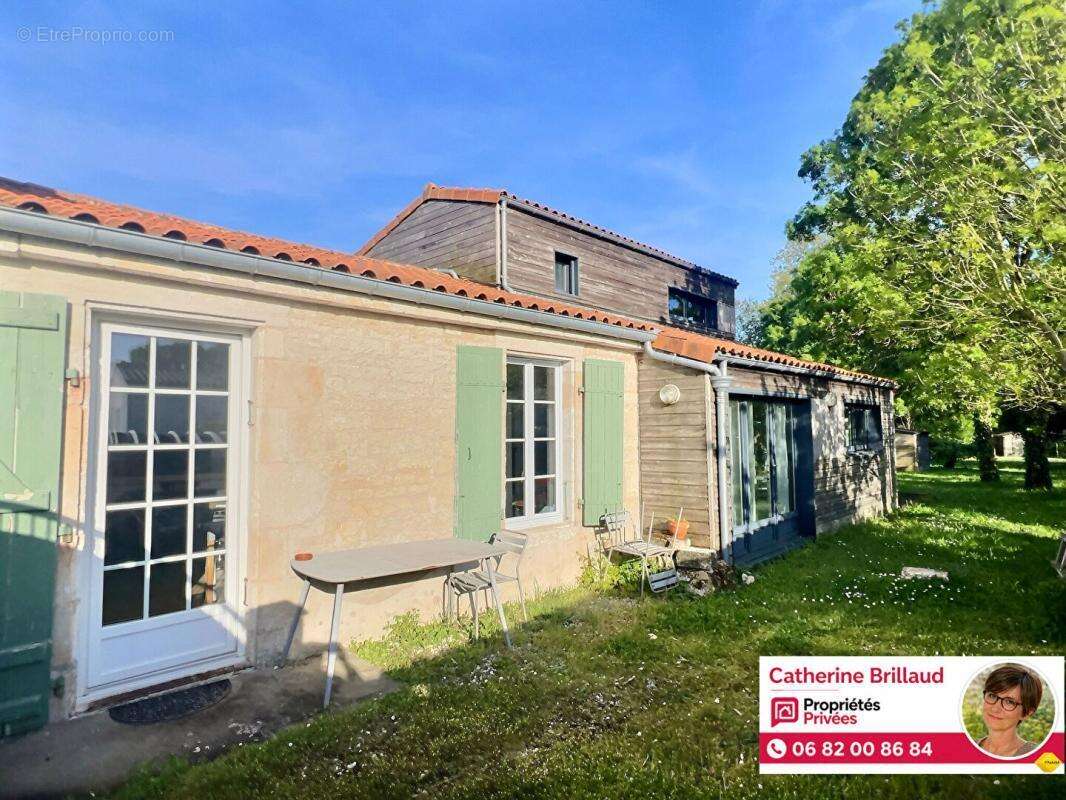 Maison à AIGREFEUILLE-D'AUNIS