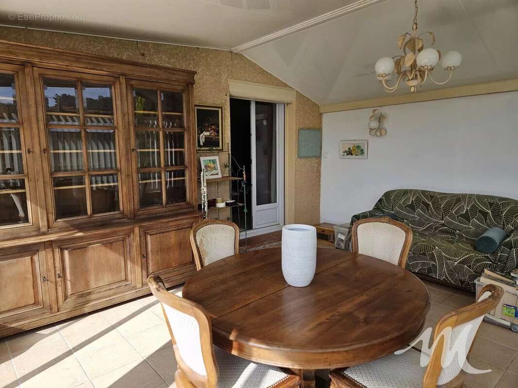 Maison à TAVERNES