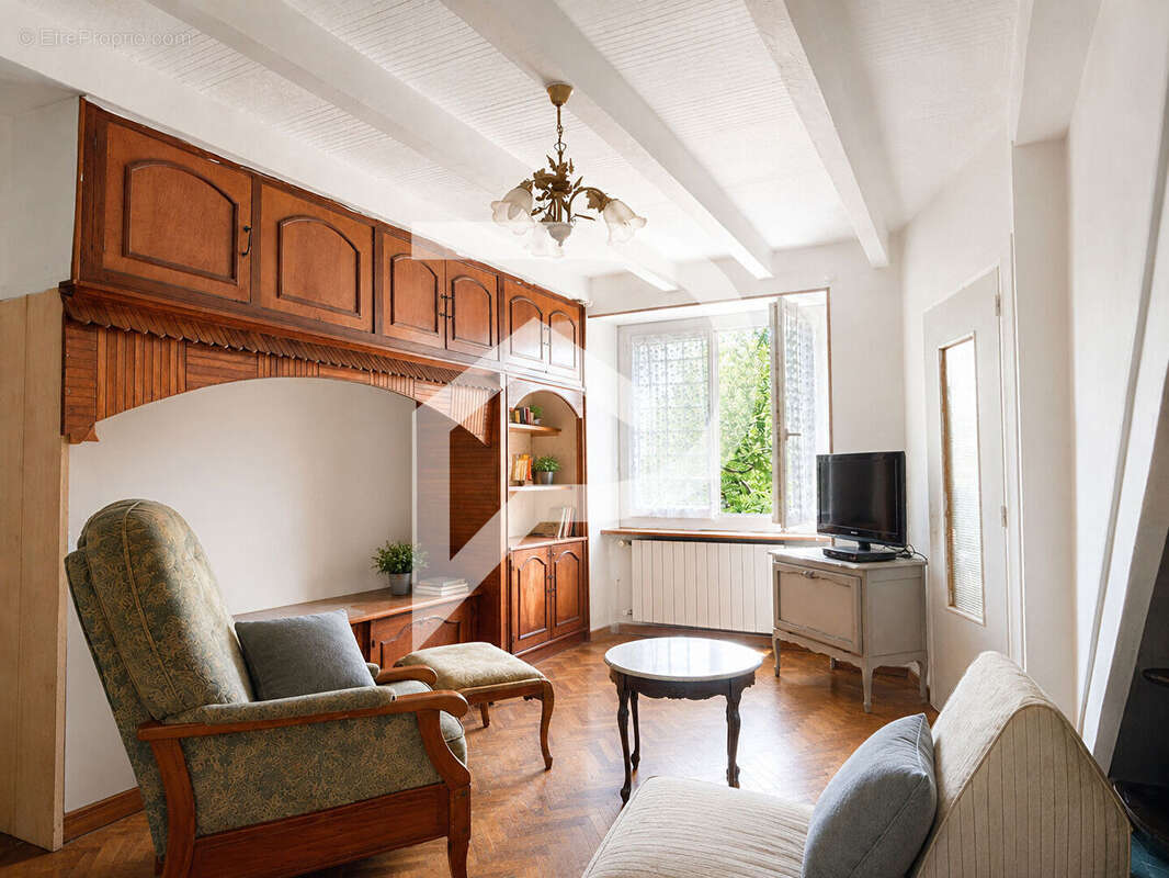 Maison Le Bez 6 pièces 114 m² - photo 10