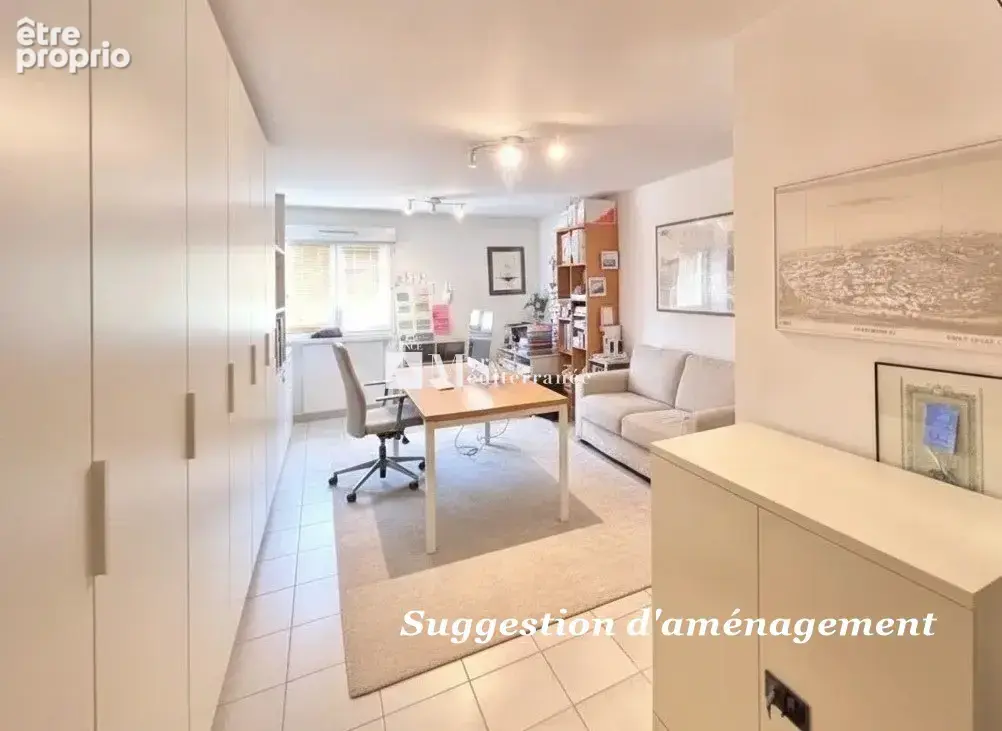 Bureau / Appartement à vendre à l'entrée de Port Grimaud (83310) - photo 2
