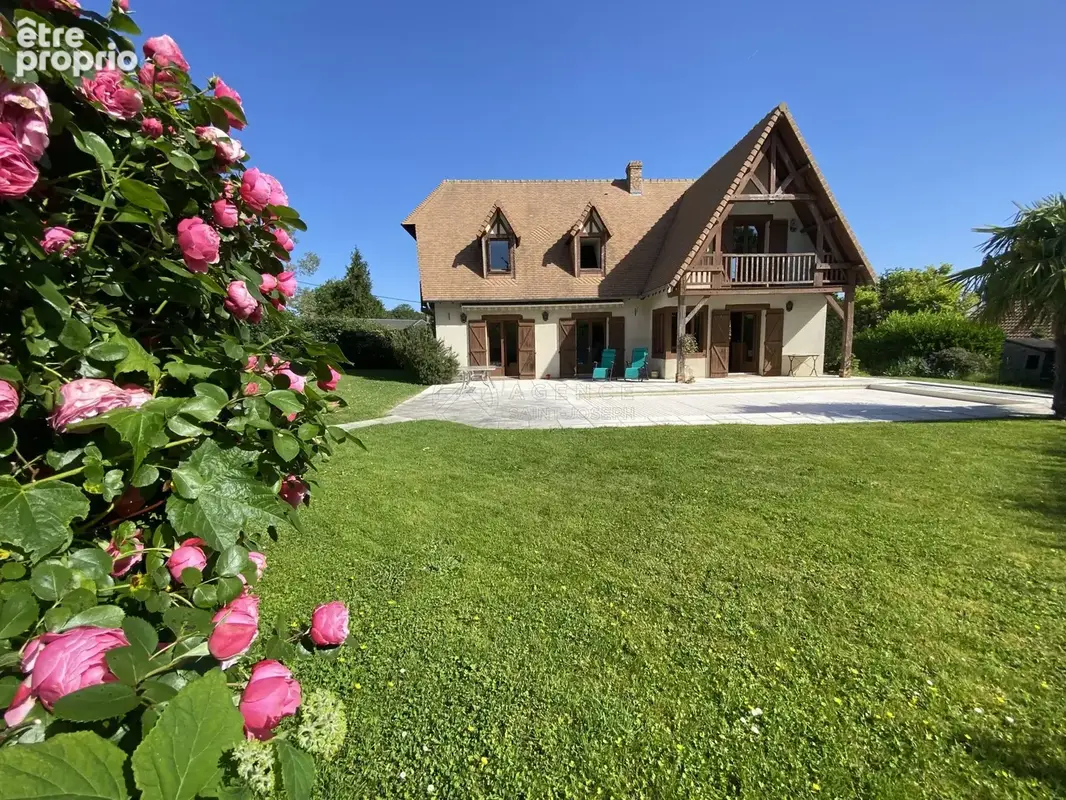 Maison à SAINT-CLAIR-SUR-LES-MONTS