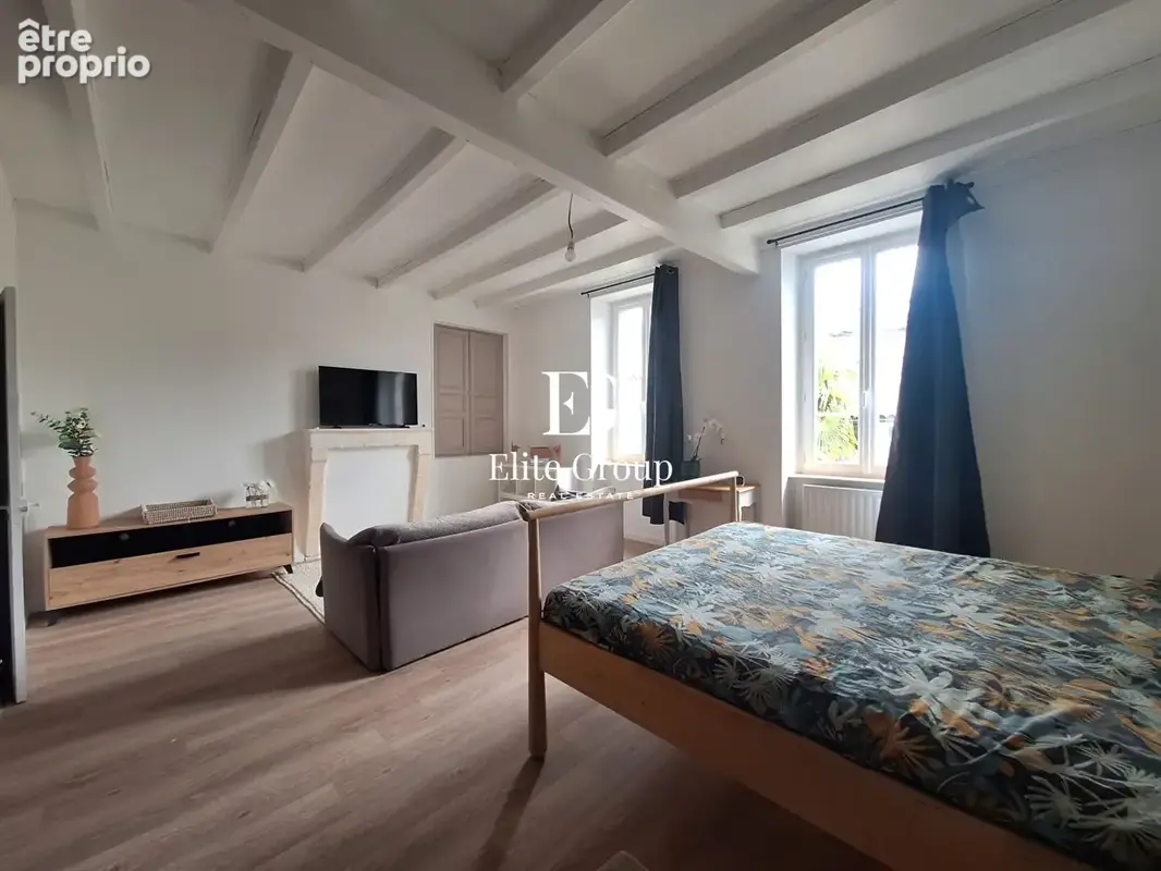A vendre maison de ville Châteauneuf Sur Charente 10 pièces 272m² - photo 12