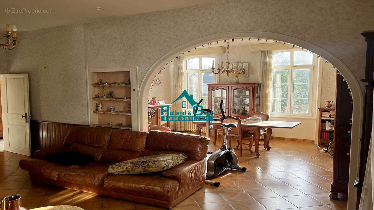 Maison à NOYAL-SUR-VILAINE