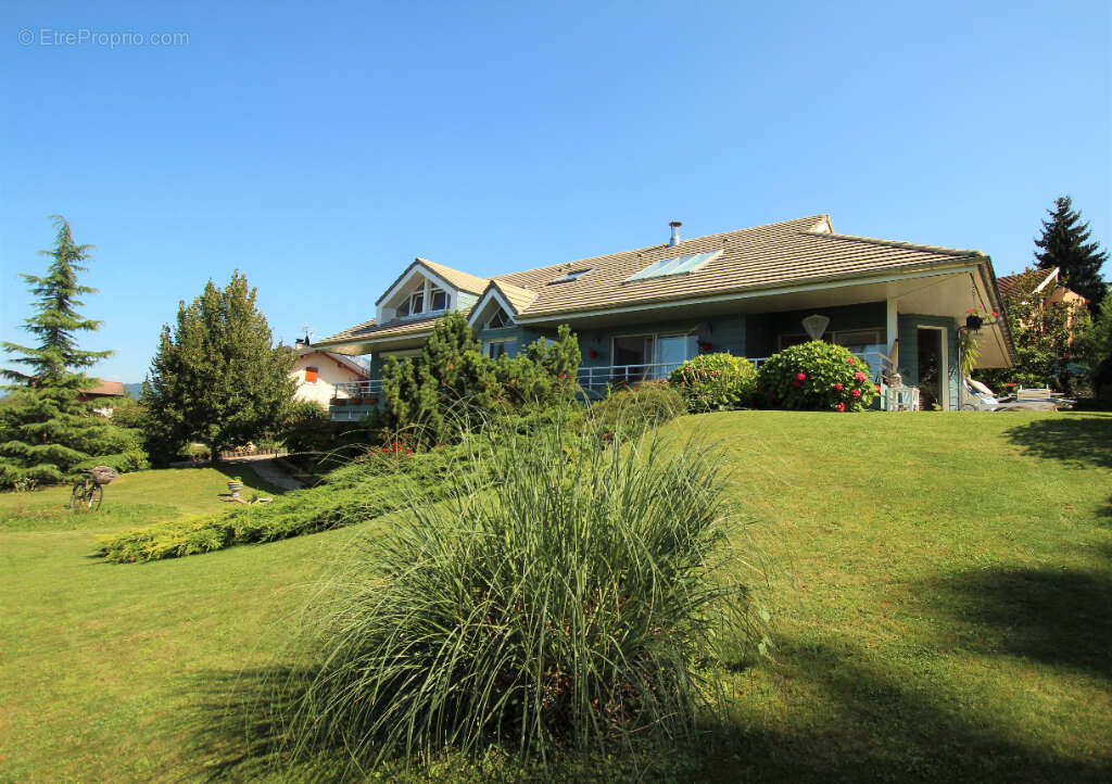 Maison à NEUVECELLE