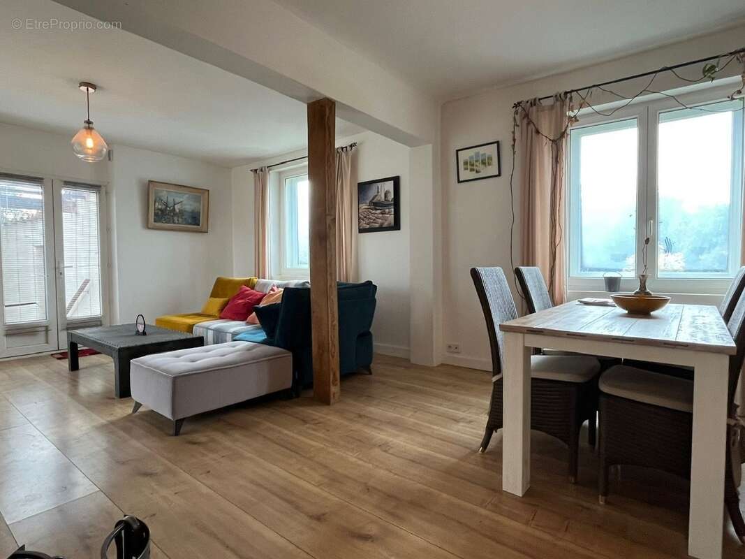 Maison à PRIGONRIEUX