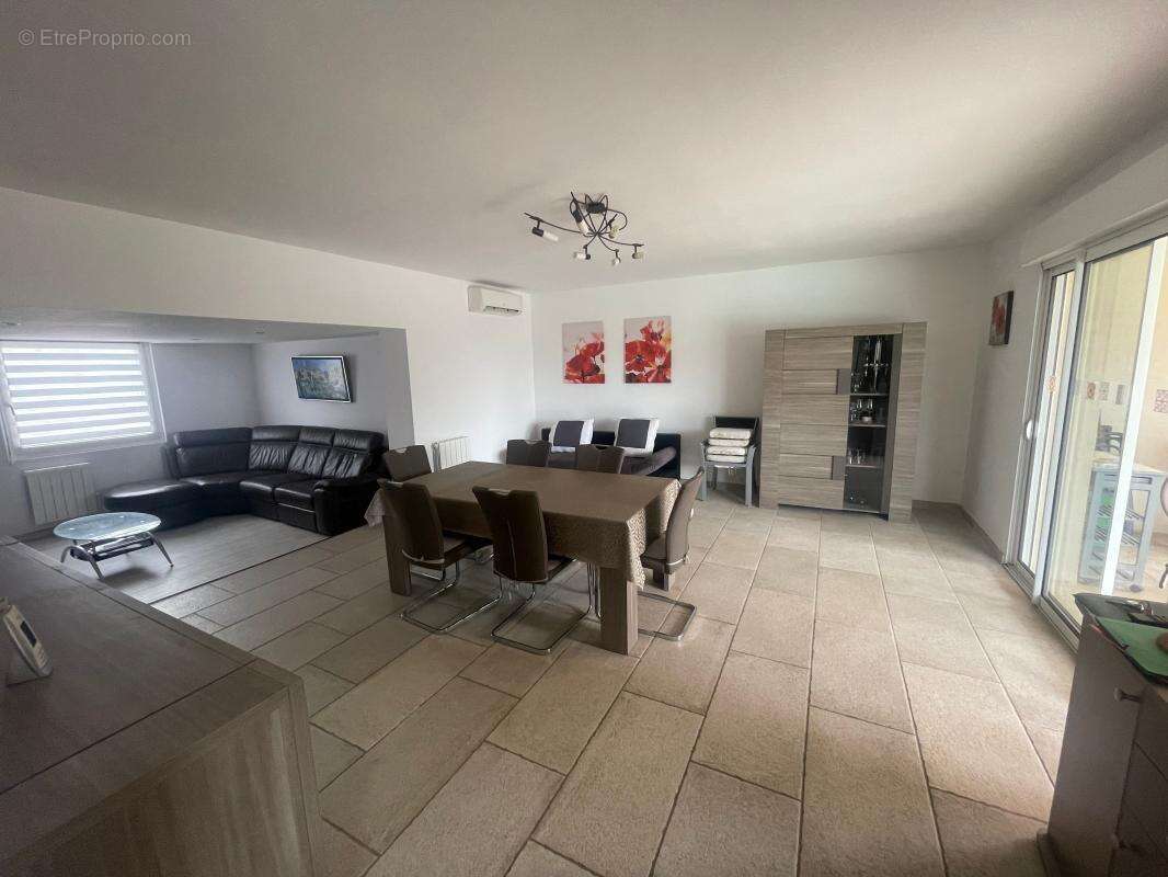 Maison à SIX-FOURS-LES-PLAGES