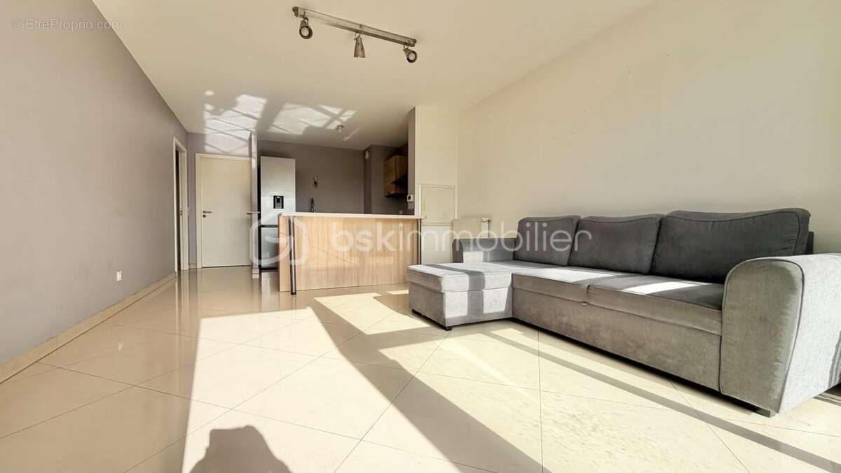 Appartement à PONTAULT-COMBAULT