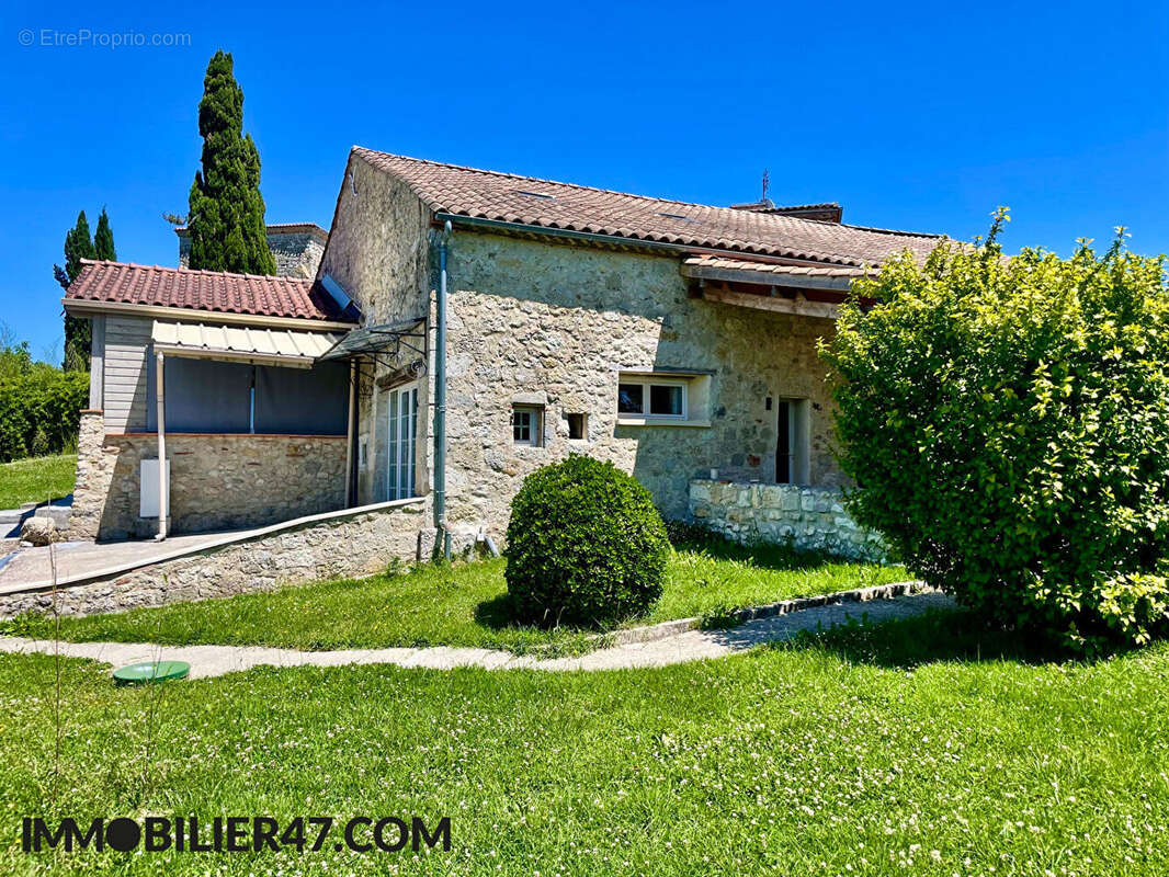 Ancien presbitere renové avec gites independants - photo 9