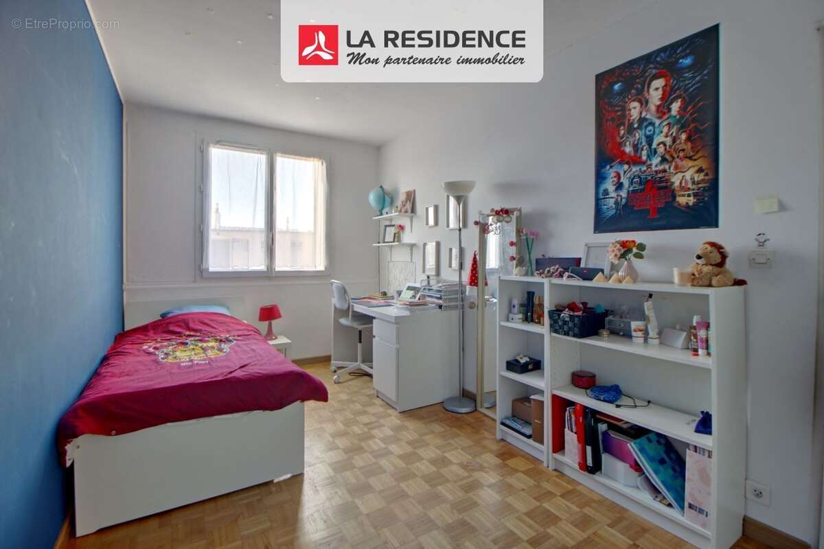 Appartement 76 m² à Les Clayes-Sous-Bois  - photo 6
