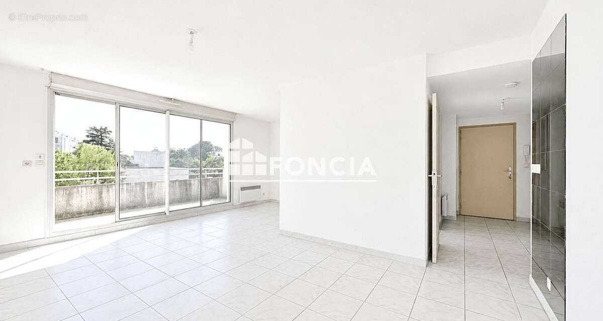 Vous rêvez d’un appartement récent, spacieux et baigné de lumière ? Ce bien est fait pour vous - photo 2