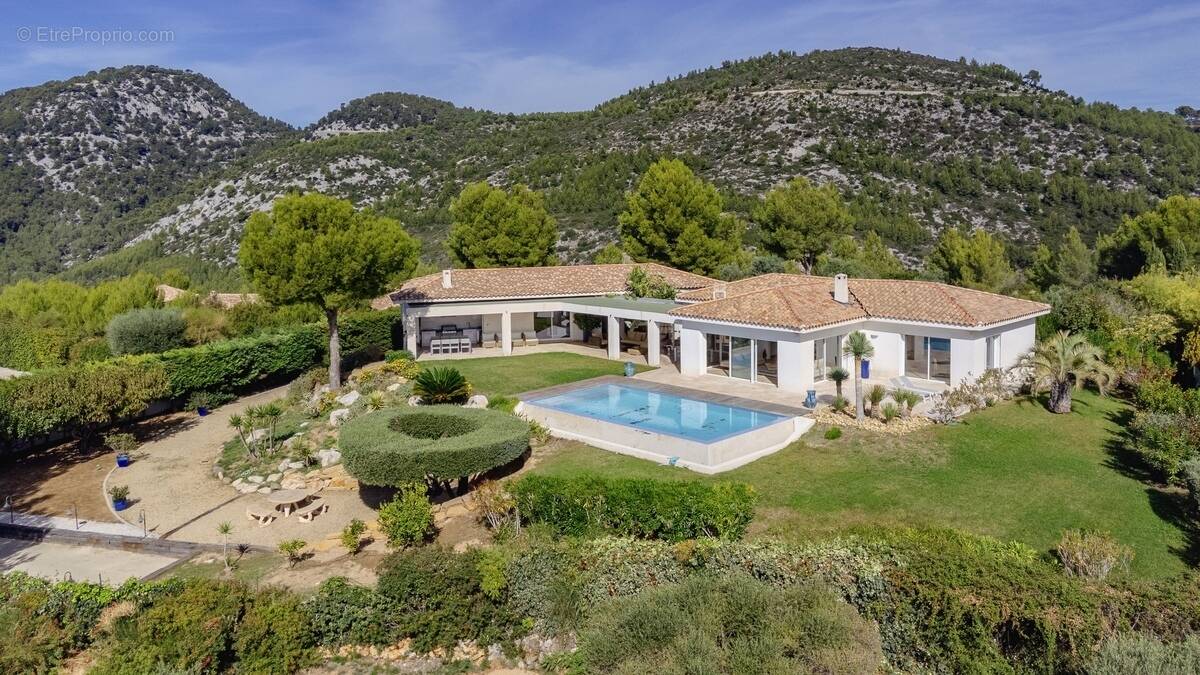 Maison à OLLIOULES