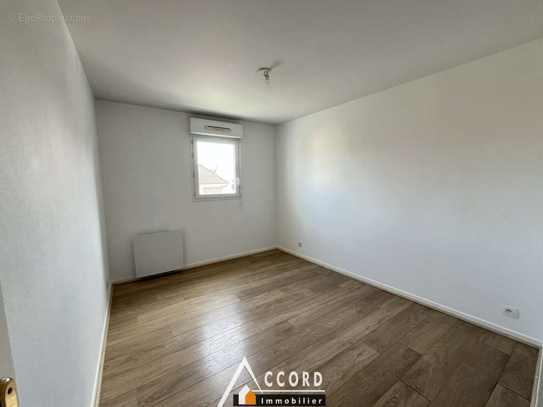 Appartement à SARTROUVILLE