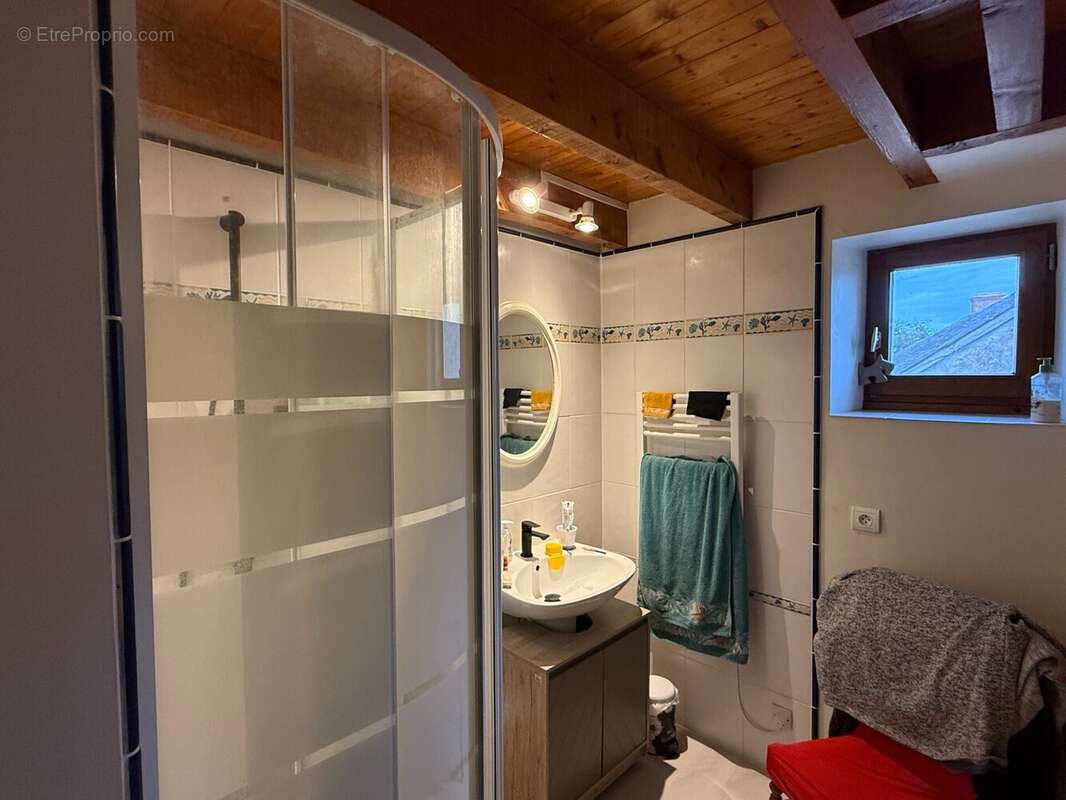 Maison à POULIGNY-NOTRE-DAME