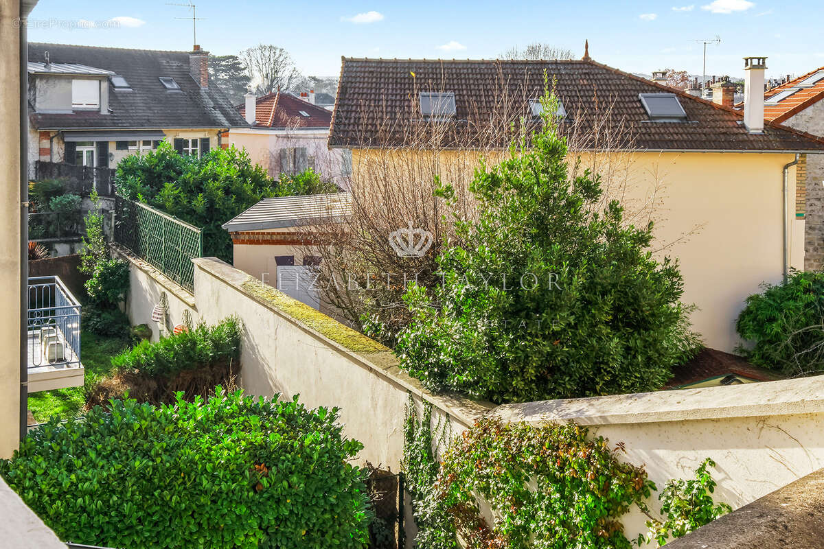 Appartement à LE VESINET