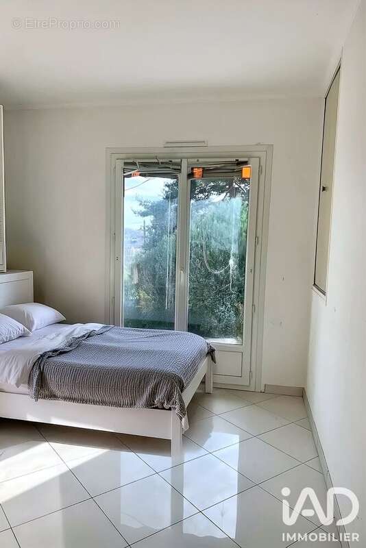 Maison 160 m² à Corbeil-Essonnes  - photo 6