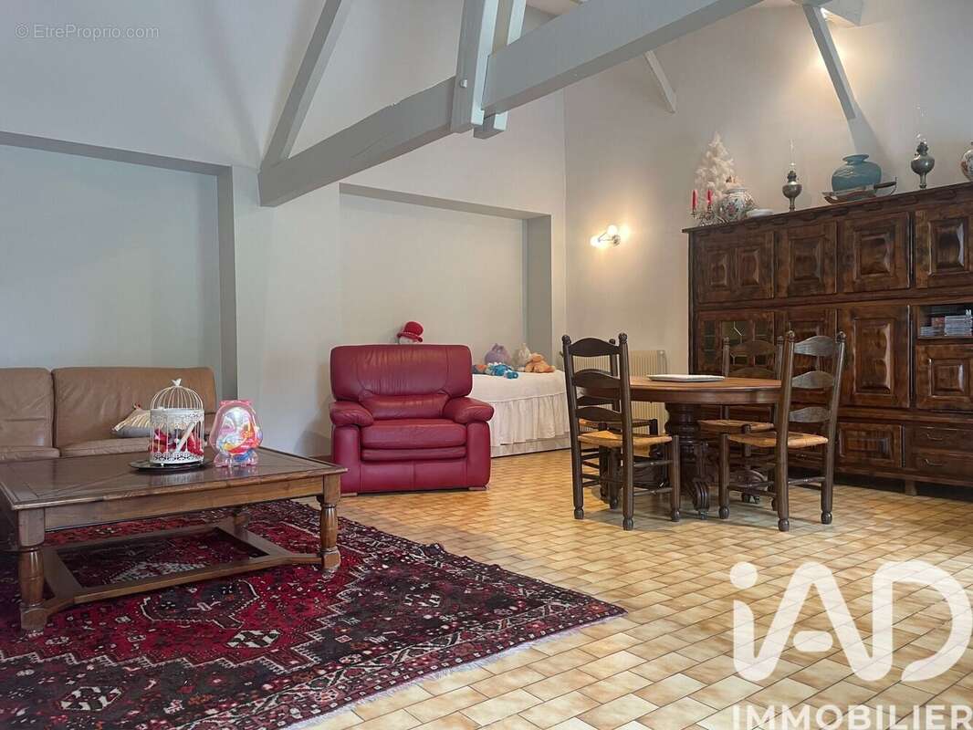 Maison 222 m² à Lamothe-Montravel  - photo 3