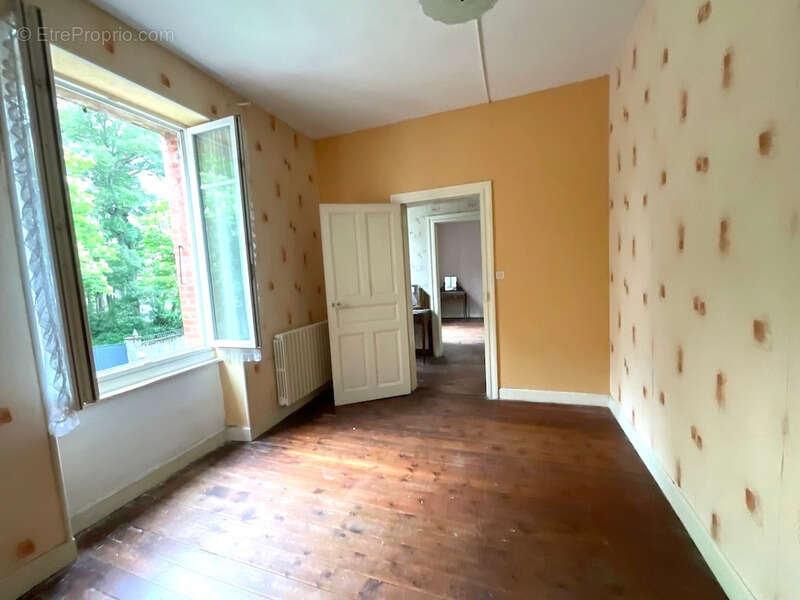 En exclusivité  Maison à vendre 9 pièces LABRUGUIERE (81) - photo 11